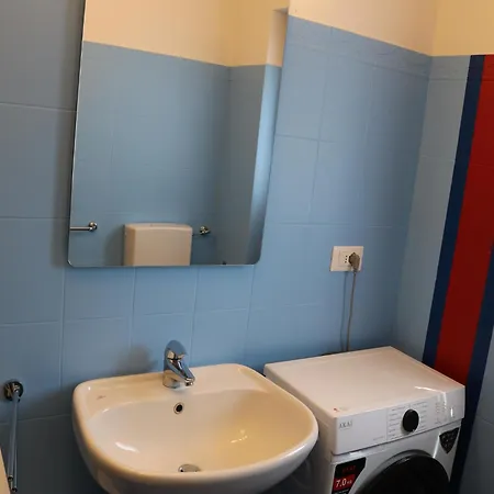 Charming With Pool Near Historic Centre Lazise